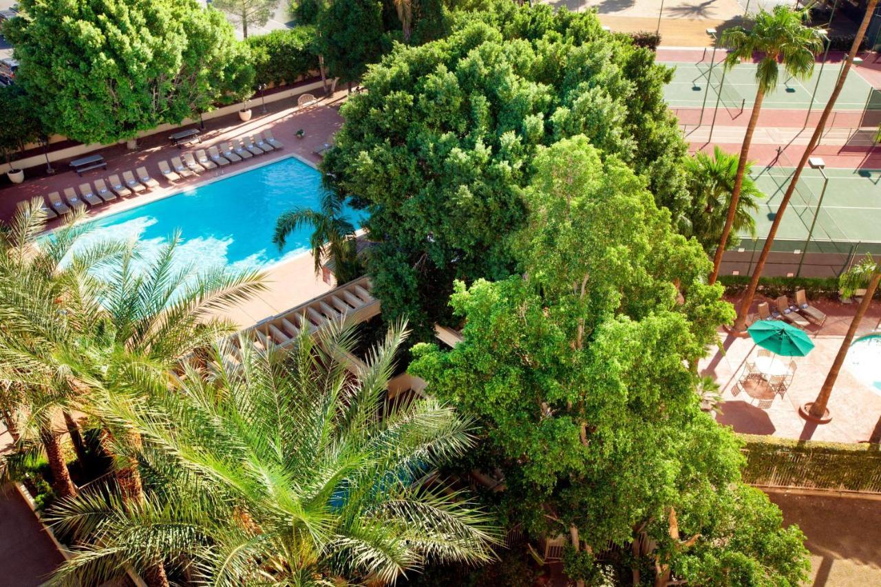 Sheraton Crescent Hotel Phoenix Bagian luar foto