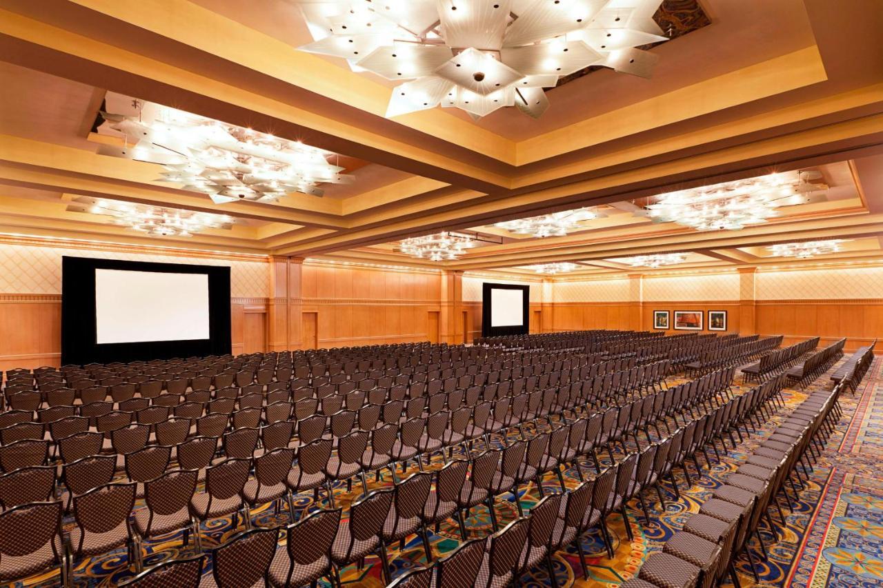 Sheraton Crescent Hotel Phoenix Bagian luar foto
