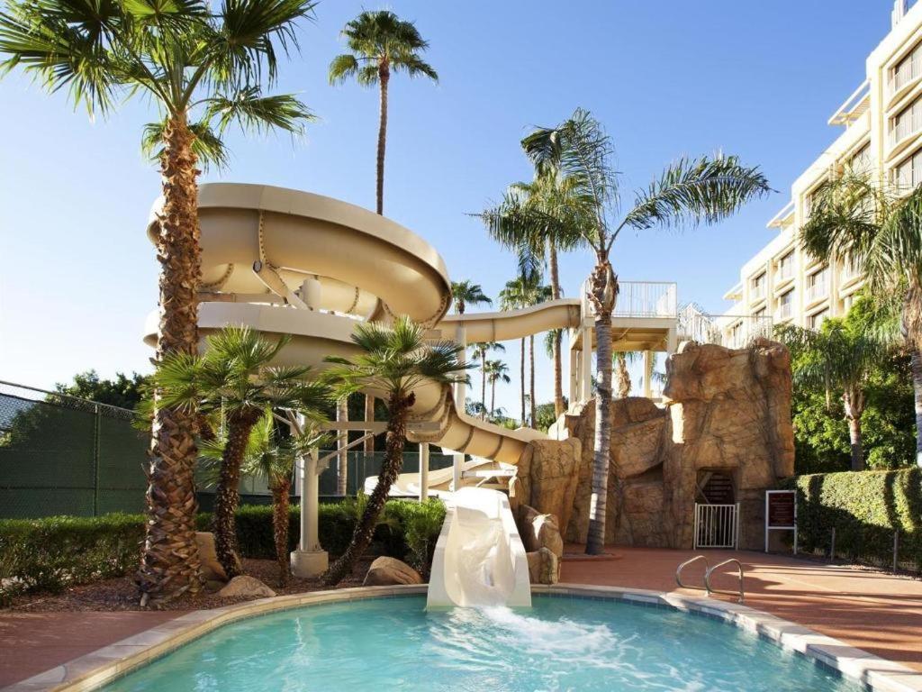 Sheraton Crescent Hotel Phoenix Bagian luar foto