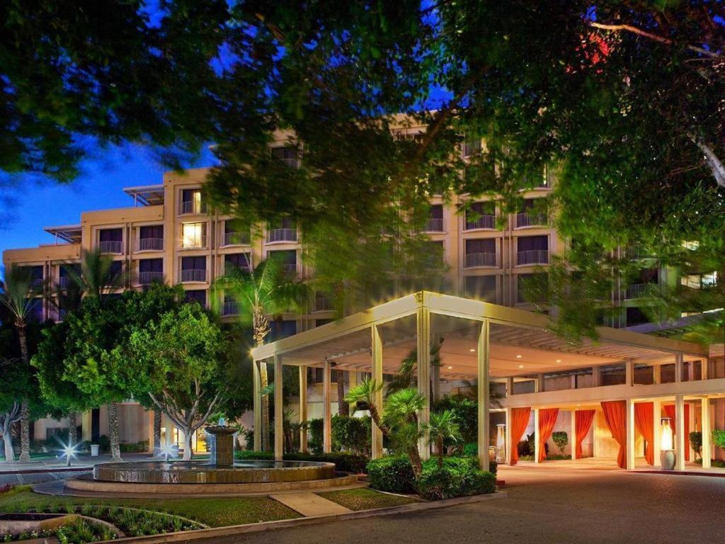 Sheraton Crescent Hotel Phoenix Bagian luar foto