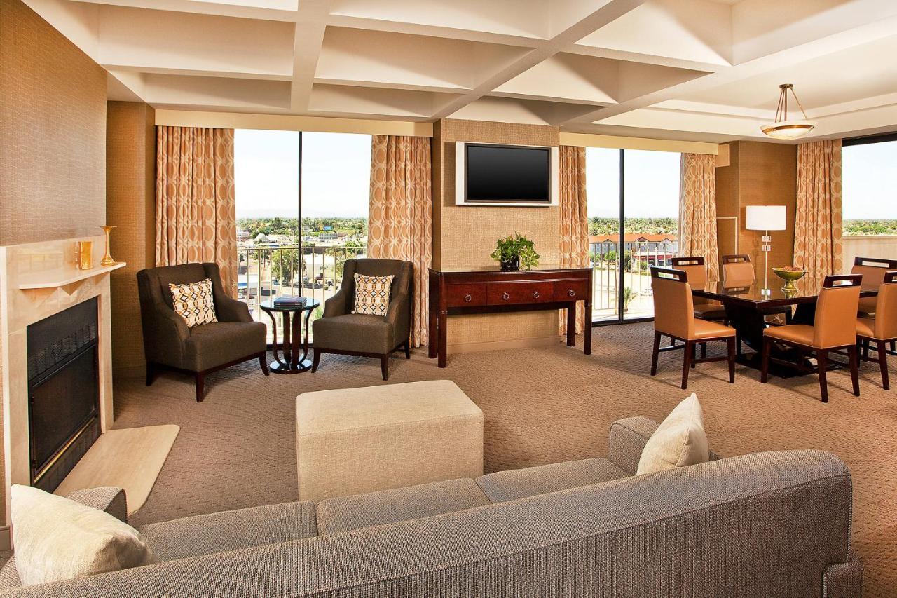 Sheraton Crescent Hotel Phoenix Bagian luar foto
